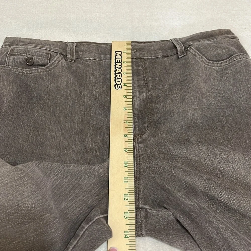 Gloria Vanderbilt Amanda Jeans Slimming Effect Womens Size 16 Brown Straight Leg